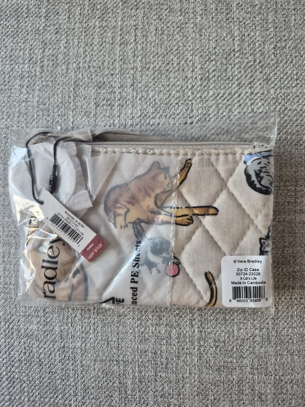 Vera Bradley A Cat's Life Zip ID Case